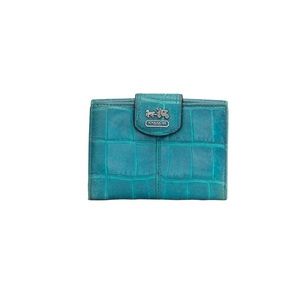 Coach blue/aqua double snap wallet. Excellent condition. Minimal signs of wear.